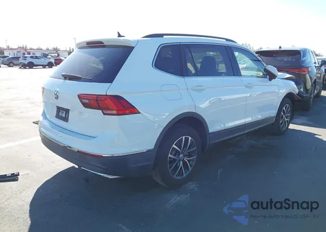 2020 Volkswagen Tiguan 2.0T Se/2.0T Se R-Line Black/2.0T Sel z USA, uszkodzony, nr VIN 3VV3B7AX4LM018256